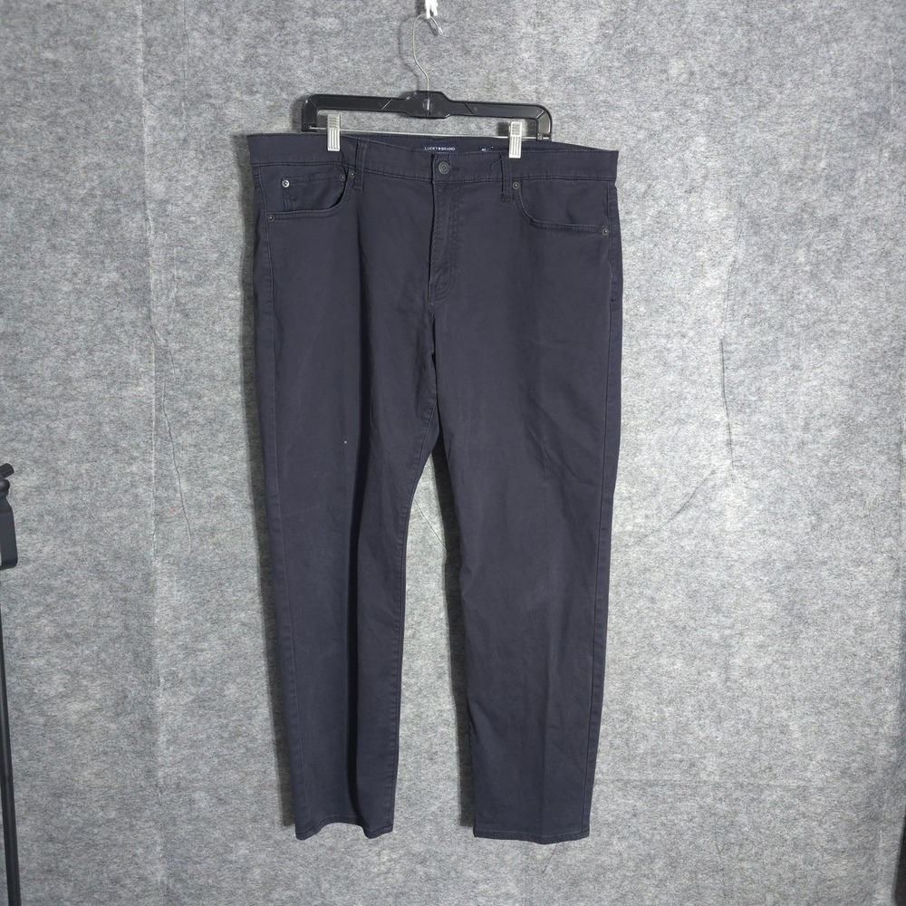 Lucky Brand 121 Slim Straight Men 40x30 Navy Blue Chino Pants Casual Workwear